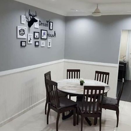 Melaka Homestay ภายนอก รูปภาพ